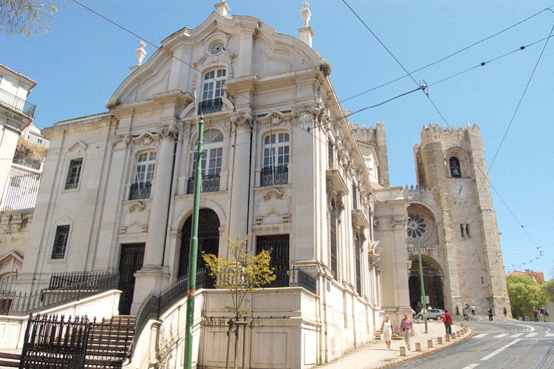 iglesia-de-san-antonio-en-lisboa.jpg